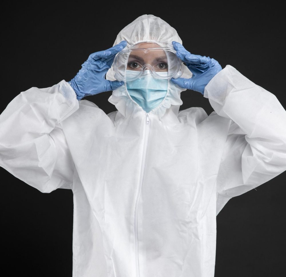 doctor-wearing-protective-medical-equipment